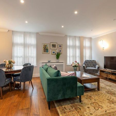 ロンドンJoivy Beautiful 2 Bed Apt In The Heart Of Mayfair, Close To Tubeアパートメント エクステリア 写真