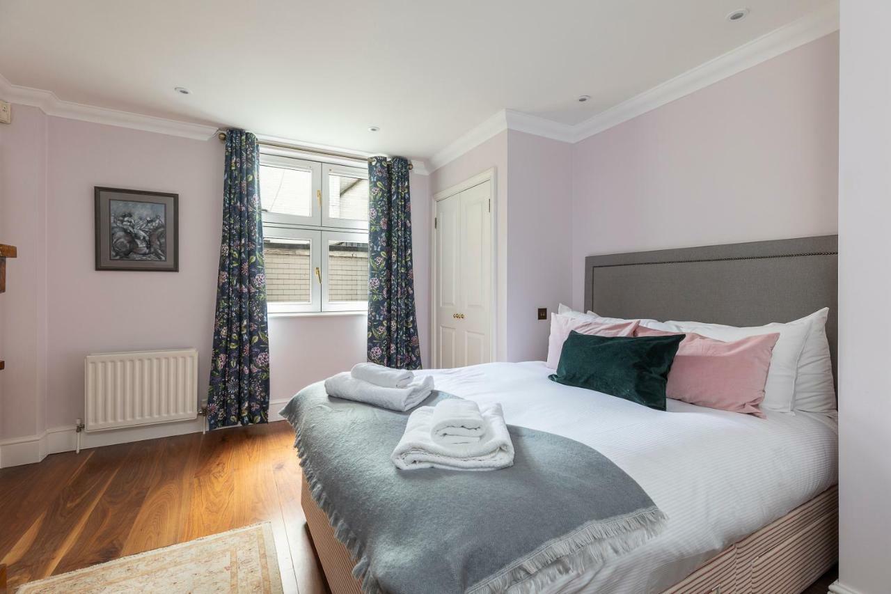 ロンドンJoivy Beautiful 2 Bed Apt In The Heart Of Mayfair, Close To Tubeアパートメント エクステリア 写真